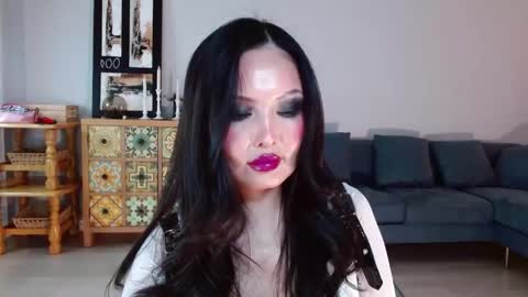 Snapshot of linakimthai chatting on 02-04-25, 07:40 LinaKim online show from 02-04-25, 07:40