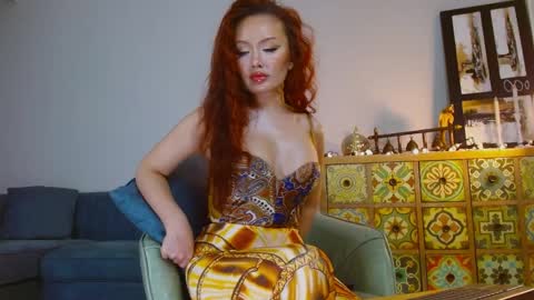 Snapshot of linakimthai chatting on 01-11-26, 02:05 LinaKim online show from 01-11-26, 02:05