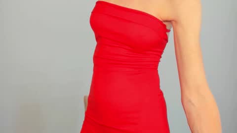 LinaLivee online show from 12-16-24, 08:37