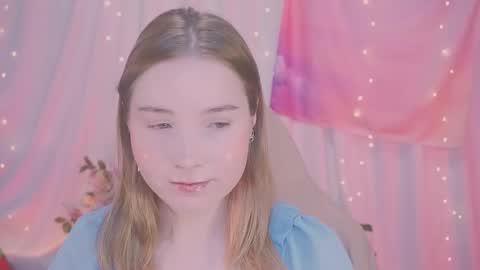 Lina online show from 12-15-25, 04:50