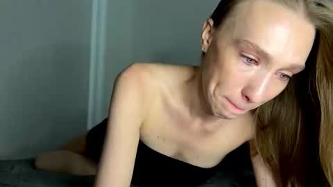 Snapshot of linaspicee chatting on 02-10-26, 07:12 Lina online show from 02-10-26, 07:12