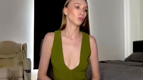 Snapshot of linaspicee chatting on 02-11-26, 07:35 Lina online show from 02-11-26, 07:35