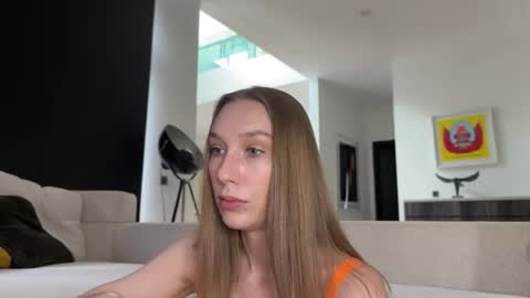 Snapshot of linaspicee chatting on 02-14-26, 05:37 Lina online show from 02-14-26, 05:37