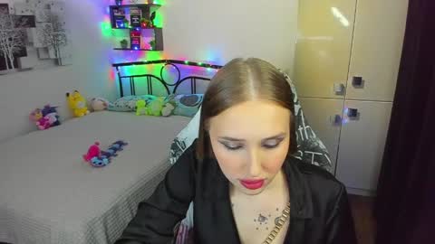 Lina online show from 05-08-26, 09:42