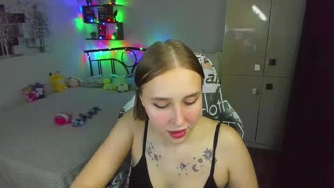 Lina online show from 05-26-26, 09:22
