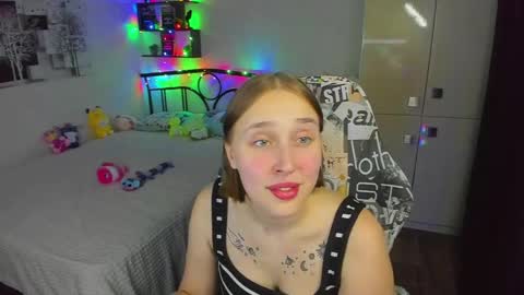 Lina online show from 06-01-26, 09:16