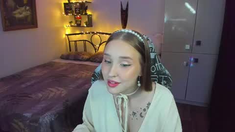 Snapshot of linatruly chatting on 06-15-26, 09:39 Lina online show from 06-15-26, 09:39