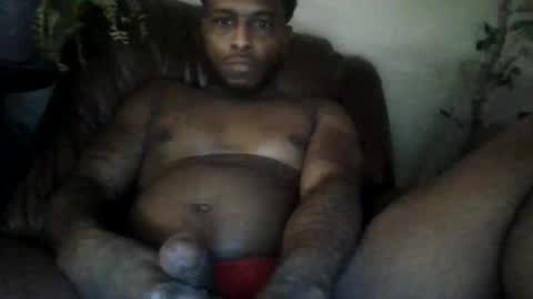 Snapshot of lincolnlongdick chatting on 12-19-25, 02:02 Richie Rich online show from 12-19-25, 02:02