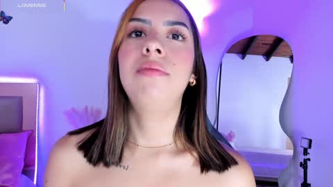 Lincy Rios  online show from 01-25-25, 02:58