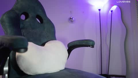 Lincy Rios  online show from 04-16-26, 06:09