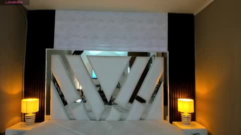 Snapshot of linda4petite chatting on 01-05-26, 06:44 Linda online show from 01-05-26, 06:44