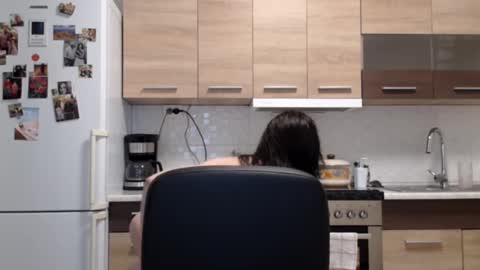 Linda online show from 10-29-25, 08:10