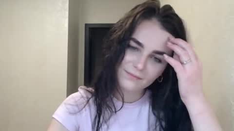 Snapshot of linda_aa chatting on 01-07-26, 08:11 Linda online show from 01-07-26, 08:11