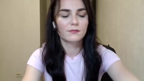 Snapshot of linda_aa chatting on 01-12-26, 08:25 Linda online show from 01-12-26, 08:25