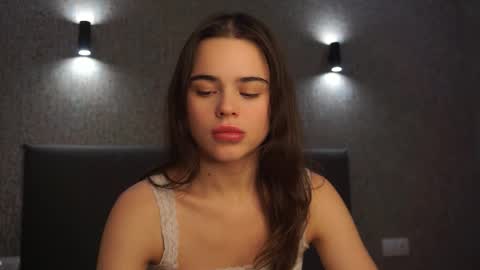 Linda online show from 12-18-25, 02:12