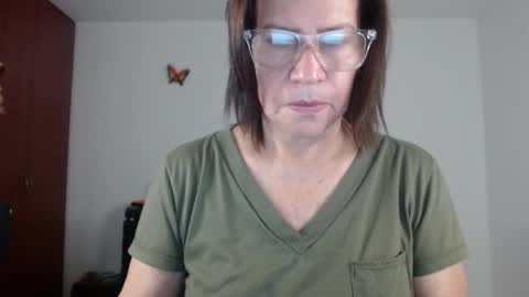 Snapshot of linda_hanna1977 chatting on 11-02-25, 04:53 Linda Hanna online show from 11-02-25, 04:53