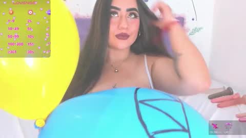 Snapshot of linda_jay_ chatting on 11-08-25, 03:34 Linda online show from 11-08-25, 03:34