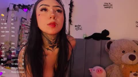 Snapshot of linda_milleer_ chatting on 01-15-26, 05:45 Lindaa maria online show from 01-15-26, 05:45