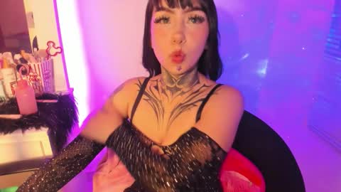 Snapshot of linda_milleer_ chatting on 03-04-26, 02:39 Lindaa maria online show from 03-04-26, 02:39