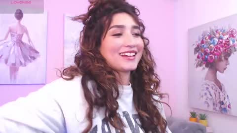 Snapshot of linda_morgan1 chatting on 09-12-25, 12:05 Maria Paula online show from 09-12-25, 12:05