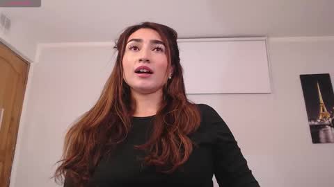 Snapshot of linda_morgan1 chatting on 12-18-25, 12:22 Maria Paula online show from 12-18-25, 12:22