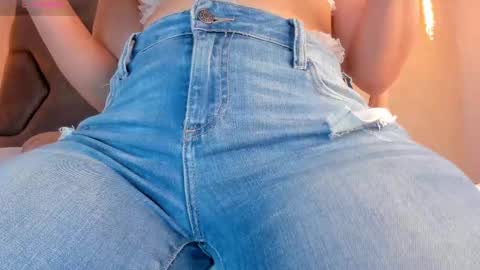 Linda Saenz online show from 03-05-25, 03:07