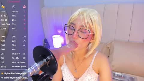 linda_sofi__ online show from 03-06-25, 03:35