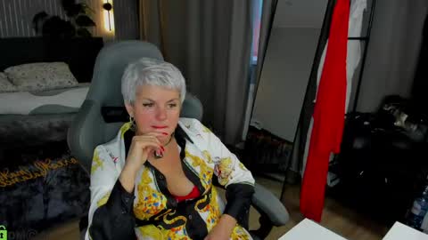 Linda Zefir online show from 06-03-26, 01:19