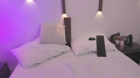 L I N D A online show from 03-05-26, 10:17