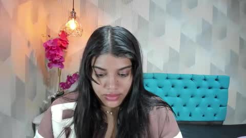 Snapshot of lindabreexlove chatting on 03-08-26, 03:05 online show from 03-08-26, 03:05
