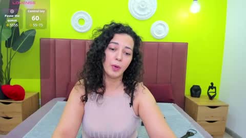 Snapshot of lindainsatiable chatting on 05-22-26, 01:46 Linda online show from 05-22-26, 01:46
