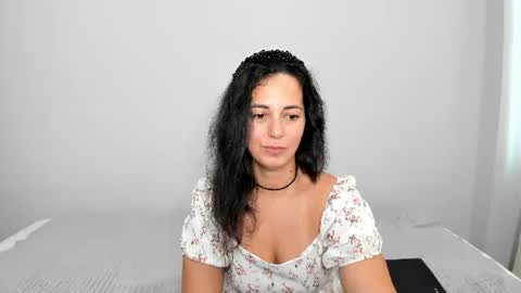 Snapshot of lindainsatiable chatting on 06-14-26, 02:24 Linda online show from 06-14-26, 02:24