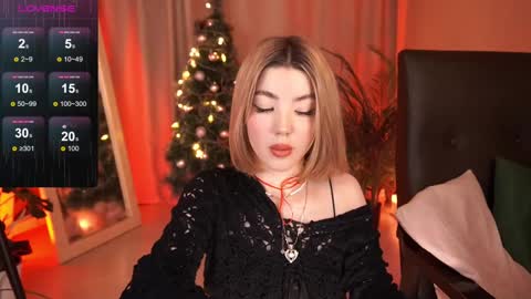 Snapshot of lindathacker chatting on 01-07-25, 05:12 your Linda is back online show from 01-07-25, 05:12