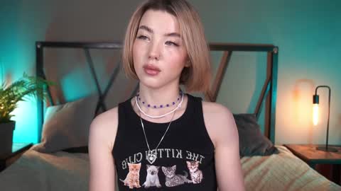 Snapshot of lindathacker chatting on 01-29-25, 08:18 your Linda is back online show from 01-29-25, 08:18