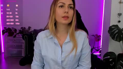 Linda  --  online show from 03-02-25, 05:14