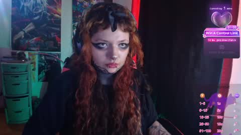 Snapshot of linddamortt chatting on 05-30-26, 10:29 CatalinaANIDEA online show from 05-30-26, 10:29