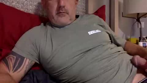 lindin89 online show from 11-17-25, 06:19