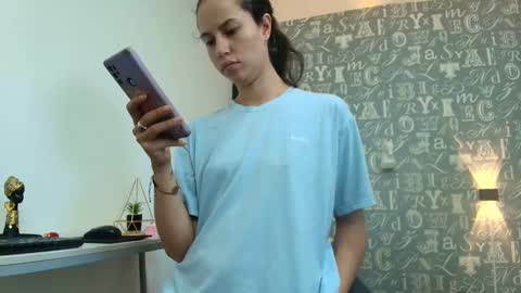  Lindsey  online show from 10-02-25, 12:01