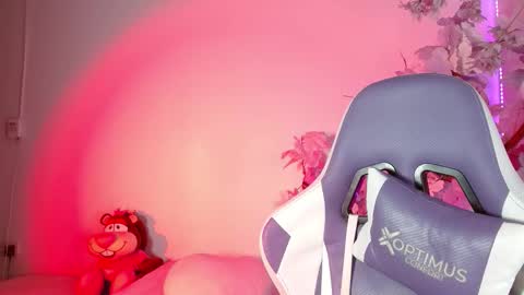 Snapshot of lindseyferrer1 chatting on 01-13-26, 09:09 LINDSEYFERRER online show from 01-13-26, 09:09