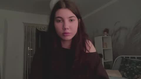 Snapshot of lindseysales chatting on 03-19-26, 01:48 Linda online show from 03-19-26, 01:48