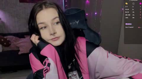 Lina online show from 06-12-26, 12:48