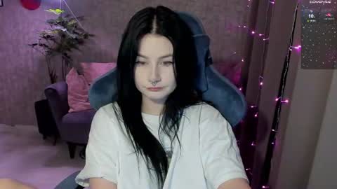 Lina online show from 07-14-26, 04:02