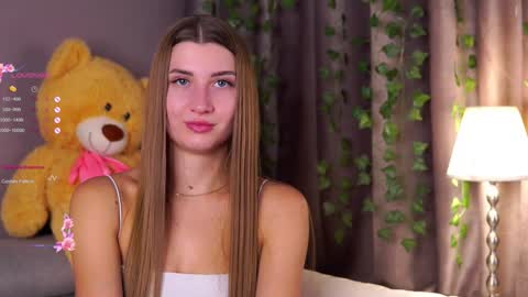 Snapshot of linettedennett chatting on 12-04-24, 01:36 Kate online show from 12-04-24, 01:36