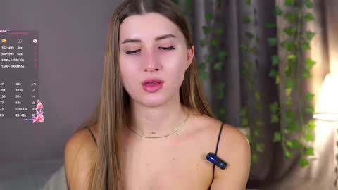 Snapshot of linettedennett chatting on 12-05-24, 01:25 Kate online show from 12-05-24, 01:25