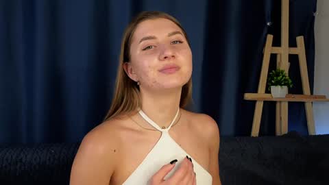 Snapshot of linettedennett chatting on 12-08-24, 07:15 Kate online show from 12-08-24, 07:15