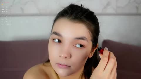 Snapshot of linettedennett chatting on 12-14-25, 02:39 Kate online show from 12-14-25, 02:39