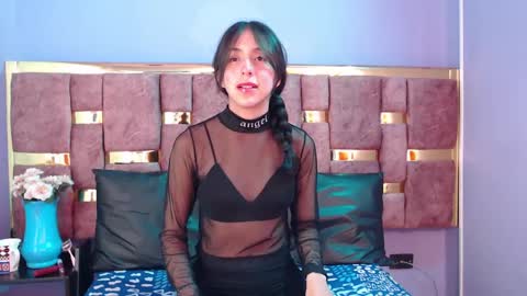 Snapshot of ling_ling24 chatting on 02-19-25, 06:00 ling ling24 online show from 02-19-25, 06:00