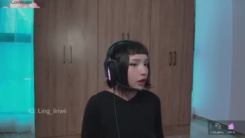 Ling online show from 06-08-26, 01:11