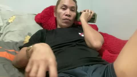 Snapshot of lingkure_69ts chatting on 01-19-25, 12:17 weng bustamante online show from 01-19-25, 12:17
