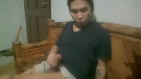 Snapshot of lingkure_69ts chatting on 03-10-25, 06:45 weng bustamante online show from 03-10-25, 06:45